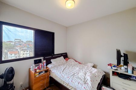 Apartamento à venda com 180m², 4 quartos e 3 vagas Apartamento à venda com 180m², 4 quartos e 3 vagasQuarto 1 - Suíte