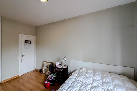 Apartamento à venda com 180m², 4 quartos e 3 vagas Apartamento à venda com 180m², 4 quartos e 3 vagasQuarto 2 - Suíte