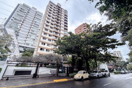 Apartamento à venda com 180m², 4 quartos e 3 vagas Apartamento à venda com 180m², 4 quartos e 3 vagasFachada