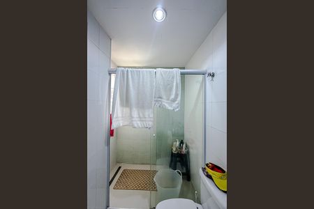 Apartamento à venda com 180m², 4 quartos e 3 vagas Apartamento à venda com 180m², 4 quartos e 3 vagasBanheiro da Suíte 2
