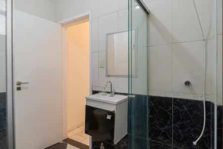 Apartamento à venda com 64m², 2 quartos e sem vaga Apartamento à venda com 64m², 2 quartos e sem vagaBanheiro