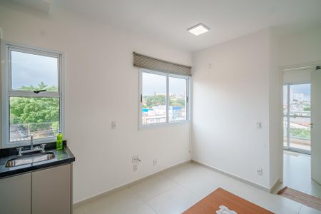 Studio para alugar com 29m², 1 quarto e sem vaga Studio para alugar com 29m², 1 quarto e sem vagaSala/Cozinha