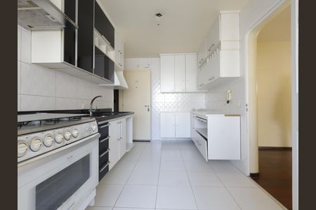 Apartamento à venda com 102m², 2 quartos e 1 vagaCozinha
