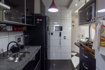 Apartamento à venda com 96m², 2 quartos e 1 vaga Apartamento à venda com 96m², 2 quartos e 1 vagaCozinha
