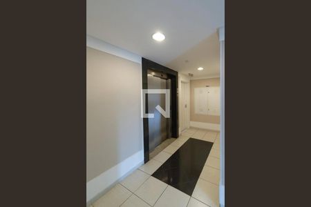 Apartamento à venda com 96m², 2 quartos e 1 vaga Apartamento à venda com 96m², 2 quartos e 1 vagaElevador
