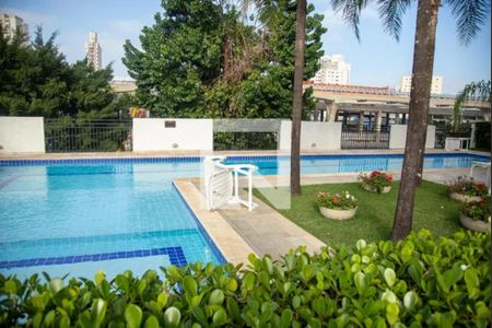 Apartamento à venda com 96m², 2 quartos e 1 vaga Apartamento à venda com 96m², 2 quartos e 1 vagaPiscina