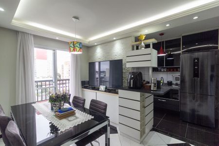 Sala de Estar de apartamento à venda com 2 quartos, 96m² em Jardim Aeroporto, São Paulo