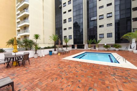 Apartamento para alugar com 101m², 2 quartos e 1 vaga Apartamento para alugar com 101m², 2 quartos e 1 vagaÁrea comum - Piscina