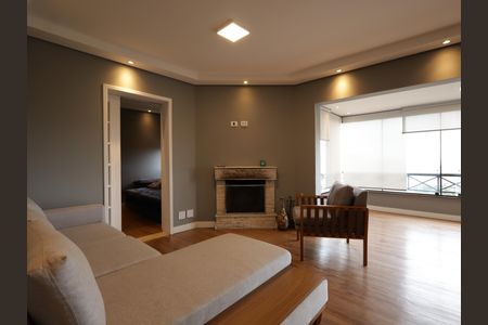 Apartamento à venda com 130m², 3 quartos e 3 vagasSala