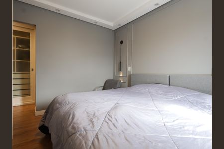 Apartamento à venda com 130m², 3 quartos e 3 vagasSuíte 2
