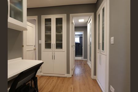 Apartamento à venda com 130m², 3 quartos e 3 vagasEscritório