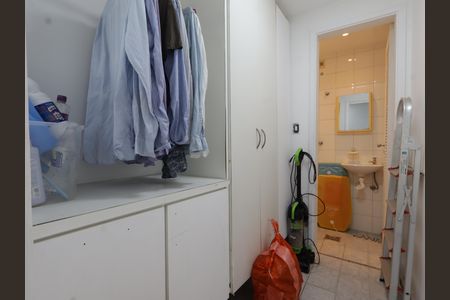 Apartamento à venda com 130m², 3 quartos e 3 vagasQuarto de Serviço