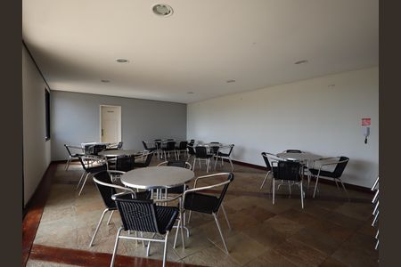 Apartamento à venda com 130m², 3 quartos e 3 vagasÁrea comum - Salão de festas