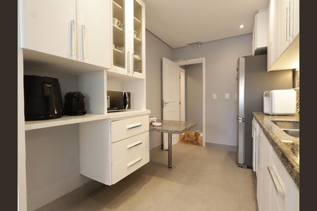 Apartamento à venda com 130m², 3 quartos e 3 vagasCozinha