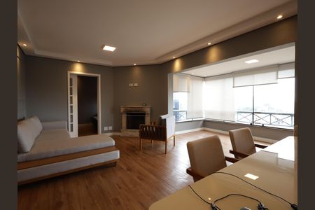 Apartamento à venda com 130m², 3 quartos e 3 vagasSala