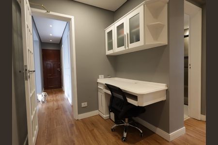 Apartamento à venda com 130m², 3 quartos e 3 vagasEscritório