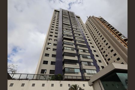 Apartamento à venda com 130m², 3 quartos e 3 vagasFachada