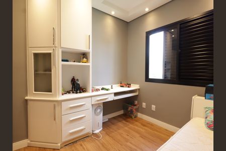Apartamento à venda com 130m², 3 quartos e 3 vagasQuarto