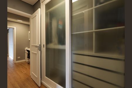 Apartamento à venda com 130m², 3 quartos e 3 vagasCloset da suíte 2