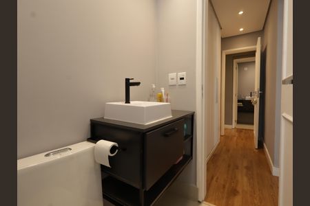 Apartamento à venda com 130m², 3 quartos e 3 vagasBanheiro da Suíte 1