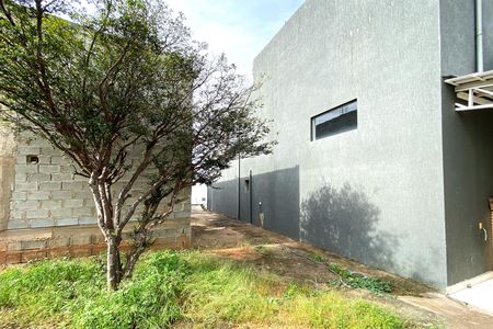 Casa à venda com 1000m², 4 quartos e 8 vagas Casa à venda com 1000m², 4 quartos e 8 vagasJardim
