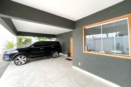 Casa à venda com 1000m², 4 quartos e 8 vagas Casa à venda com 1000m², 4 quartos e 8 vagasGaragem