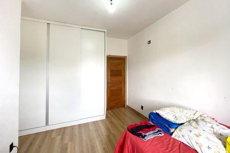 Casa à venda com 1000m², 4 quartos e 8 vagas Casa à venda com 1000m², 4 quartos e 8 vagasSuite 3