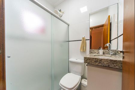 Apartamento à venda com 78m², 3 quartos e 2 vagas Apartamento à venda com 78m², 3 quartos e 2 vagasBanheiro Social