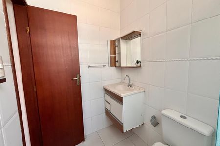 Apartamento para alugar com 60m², 2 quartos e sem vagaBanheiro 