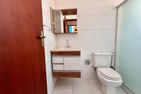 Apartamento para alugar com 60m², 2 quartos e sem vagaBanheiro 