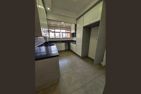 Foto 02 de apartamento à venda com 3 quartos, 110m² em Vila Sofia, São Paulo