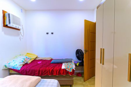 Casa à venda com 360m², 3 quartos e sem vaga Casa à venda com 360m², 3 quartos e sem vagaQuarto