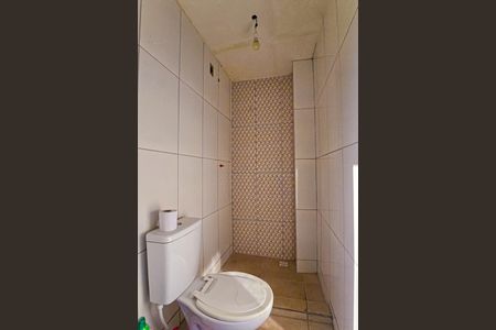 Casa à venda com 360m², 3 quartos e sem vaga Casa à venda com 360m², 3 quartos e sem vagaBanheiro de serviço