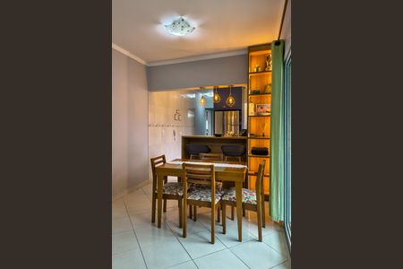 Apartamento para alugar com 84m², 2 quartos e 1 vaga Apartamento para alugar com 84m², 2 quartos e 1 vagaSala