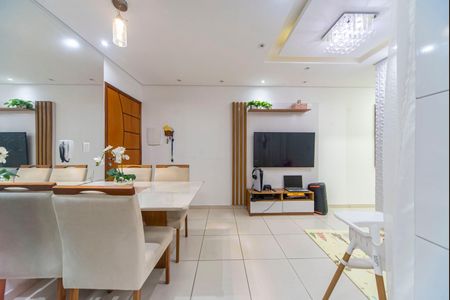 Apartamento à venda com 57m², 2 quartos e 1 vaga Apartamento à venda com 57m², 2 quartos e 1 vagaSala
