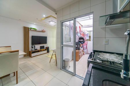 Apartamento à venda com 57m², 2 quartos e 1 vaga Apartamento à venda com 57m², 2 quartos e 1 vagaCozinha