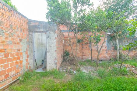 Casa à venda com 100m², 2 quartos e 2 vagas Casa à venda com 100m², 2 quartos e 2 vagasQuintal