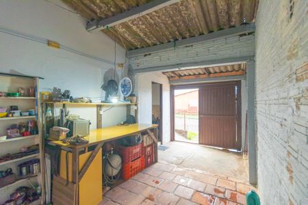Casa à venda com 100m², 2 quartos e 2 vagas Casa à venda com 100m², 2 quartos e 2 vagasGaragem