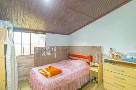 Casa à venda com 100m², 2 quartos e 2 vagas Casa à venda com 100m², 2 quartos e 2 vagasSuíte