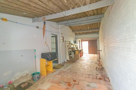 Casa à venda com 100m², 2 quartos e 2 vagas Casa à venda com 100m², 2 quartos e 2 vagasGaragem