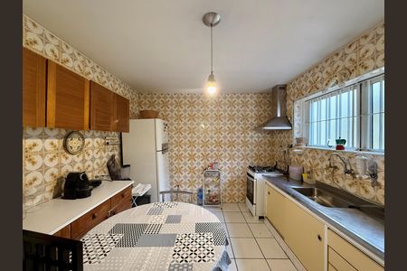 Casa para alugar com 155m², 3 quartos e 2 vagas Casa para alugar com 155m², 3 quartos e 2 vagasCozinha