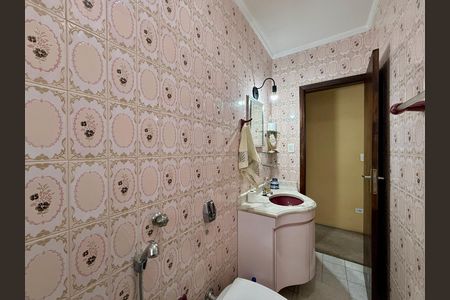 Casa para alugar com 155m², 3 quartos e 2 vagas Casa para alugar com 155m², 3 quartos e 2 vagasBanheiro Suíte