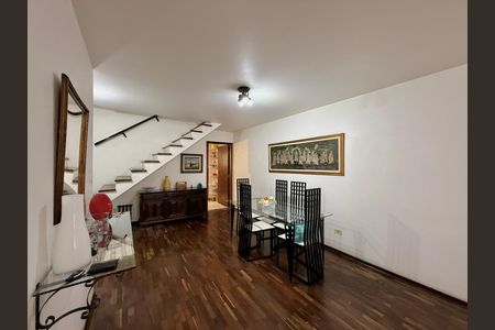 Casa para alugar com 155m², 3 quartos e 2 vagas Casa para alugar com 155m², 3 quartos e 2 vagasSala
