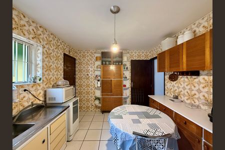 Casa para alugar com 155m², 3 quartos e 2 vagas Casa para alugar com 155m², 3 quartos e 2 vagasCozinha