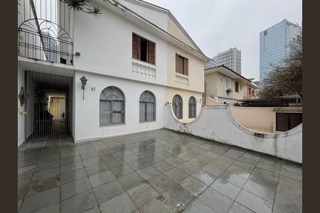 Casa para alugar com 155m², 3 quartos e 2 vagas Casa para alugar com 155m², 3 quartos e 2 vagasGaragem