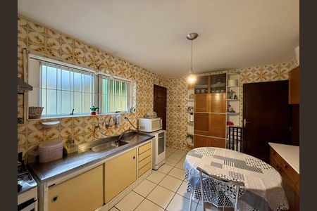 Casa para alugar com 155m², 3 quartos e 2 vagas Casa para alugar com 155m², 3 quartos e 2 vagasCozinha