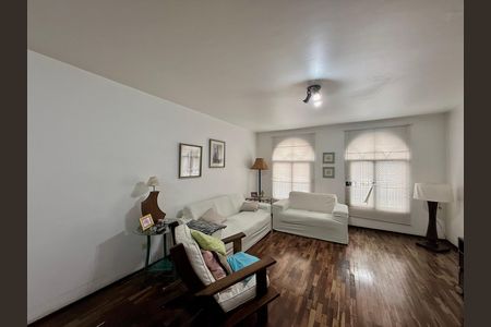Casa para alugar com 155m², 3 quartos e 2 vagas Casa para alugar com 155m², 3 quartos e 2 vagasSala