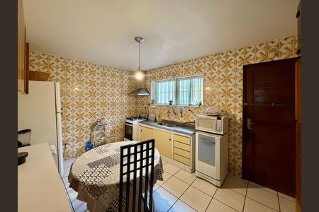 Casa para alugar com 155m², 3 quartos e 2 vagas Casa para alugar com 155m², 3 quartos e 2 vagasCozinha