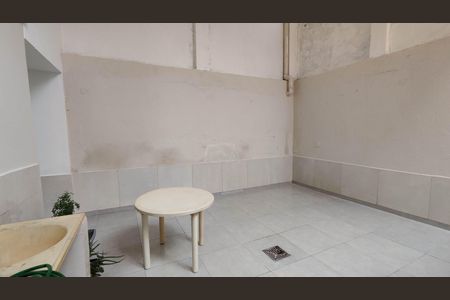 Casa para alugar com 110m², 2 quartos e sem vaga Casa para alugar com 110m², 2 quartos e sem vagaQuinta e área de Serviço