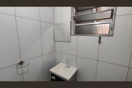 Casa para alugar com 110m², 2 quartos e sem vaga Casa para alugar com 110m², 2 quartos e sem vagaBanheiro social 2